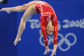 拜仁遭遇冷门欧洲超级杯，欧洲超级杯拜仁塞维利亚 新闻