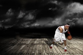 欧洲杯终极对决：战术博弈中的巅峰瞬间，欧洲杯比赛中段